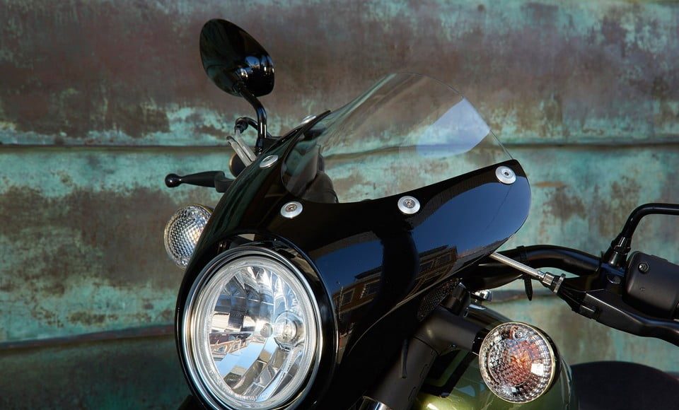 Klasyczny przedni reflektor