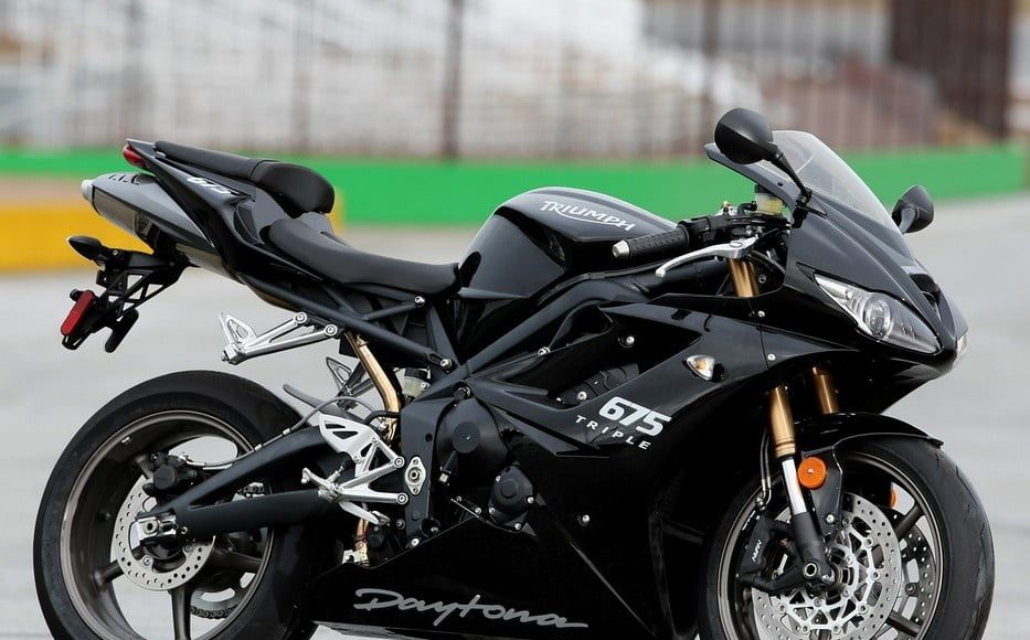 MotocykleTriumphwezwanedoserwisu.ModelDaytona