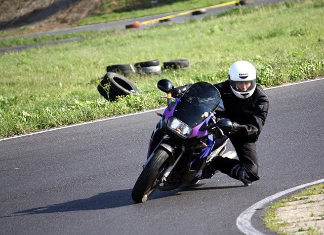 Suzuki GSX 750F może dostarczyć r&oacute;wnież sportowych emocji