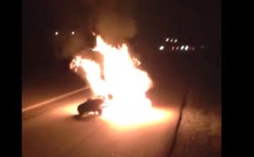 KawasakiZXRwpłomieniach