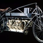 Pierwszy superbike – Curtis V8