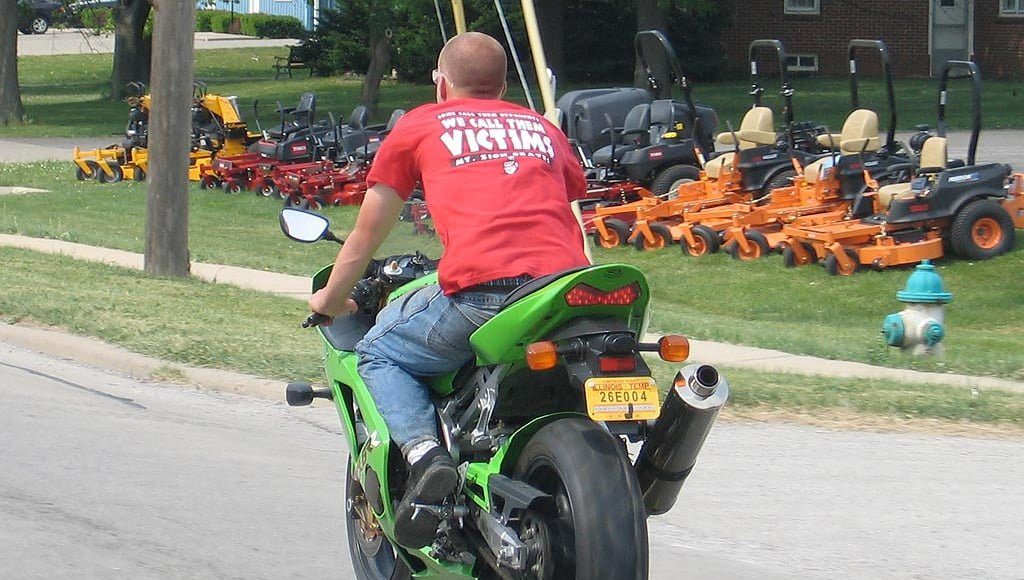 T shirt ma słabe właściwości ochronne
