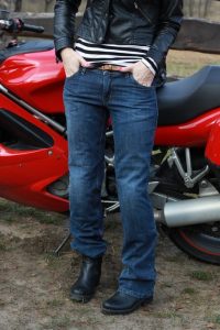 Dżinsy motocyklowe Redline Selene. W bezpiecznym stylu [TEST]