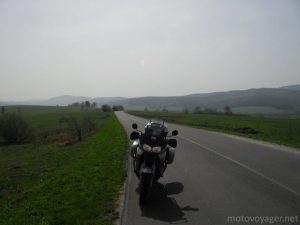 Wyprawa motocyklem w ukraińskie Karpaty. Samotne asfaltowe enduro