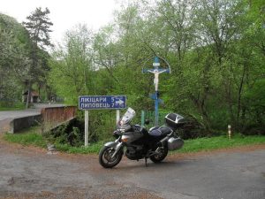 Wyprawa motocyklem w ukraińskie Karpaty. Samotne asfaltowe enduro