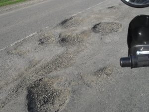 Wyprawa motocyklem w ukraińskie Karpaty. Samotne asfaltowe enduro