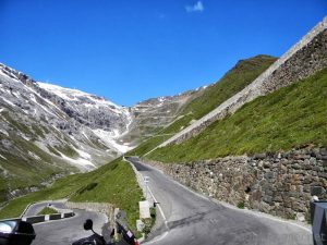 Najpiękniejsze alpejskie przełęcze. Spełniony sen motocyklisty