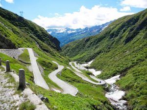 Najpiękniejsze alpejskie przełęcze. Spełniony sen motocyklisty