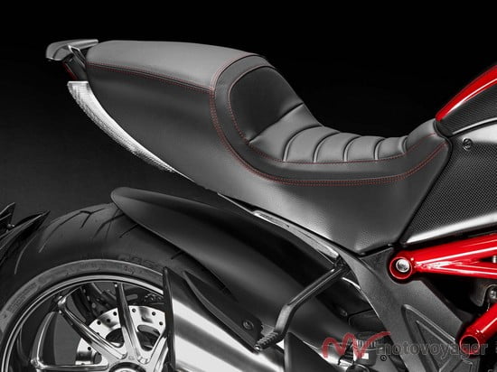 Nowy Diavel (13)