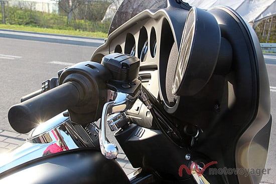 Street Glide (3)
