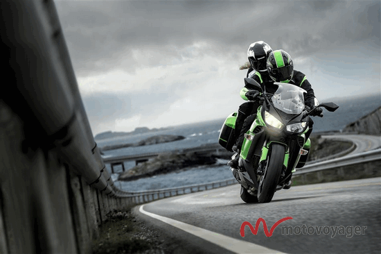 2015 Kawasaki Z1000SX (5)