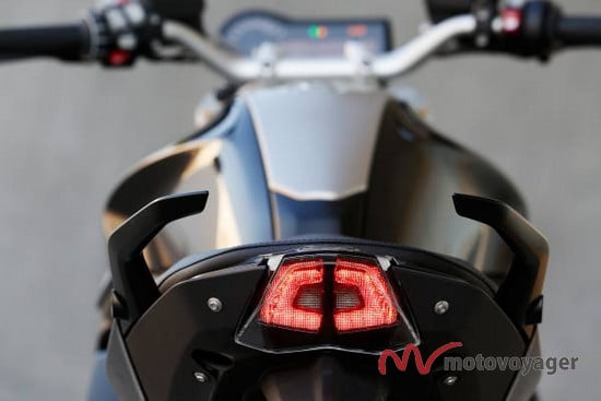 BMW R1200R i R1200RS (5)