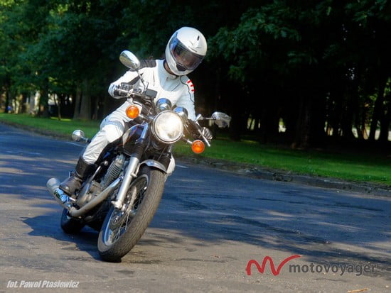 Yamaha SR400 (1)