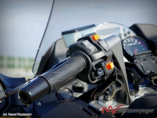 Kawasaki GTR1400 (17)