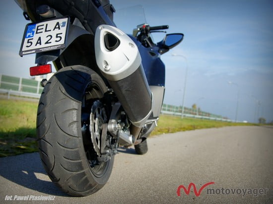 Kawasaki GTR1400 (21)