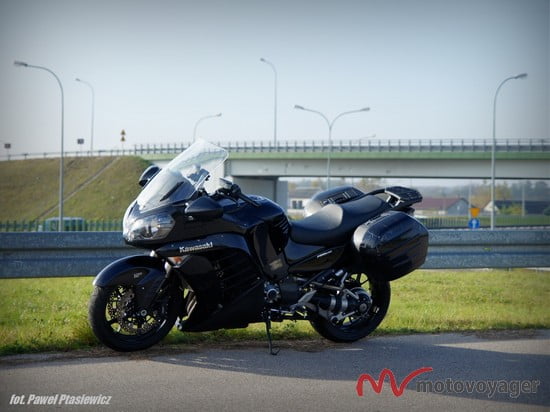 Kawasaki GTR1400 (3)