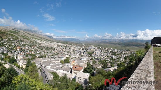 Gjirokaster- widok na miasto