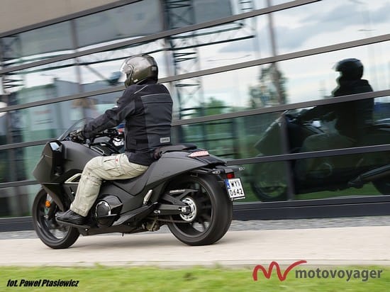 Honda NM4 Vultus (21)