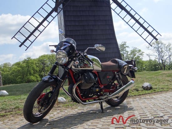 Moto Guzzi V7 Racer (2)