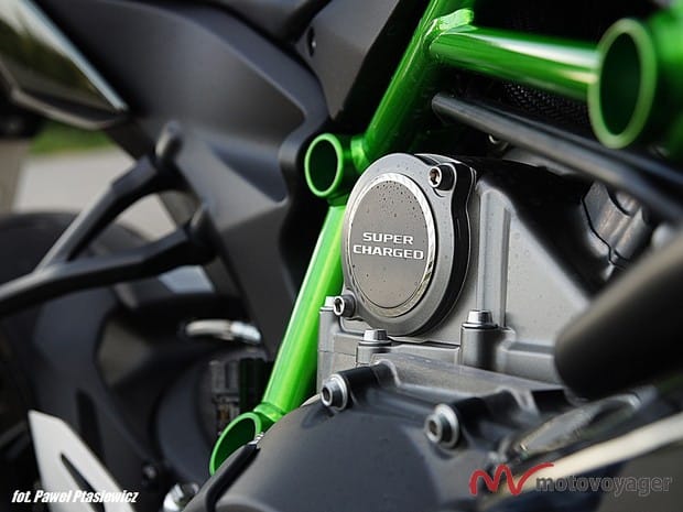 Kawasaki Ninja H2 (8)
