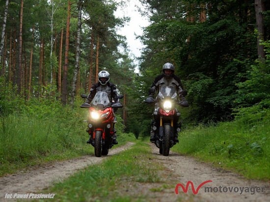 Versys Vs V-Strom (15)