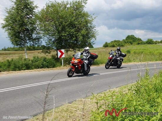 Versys Vs V-Strom (37)