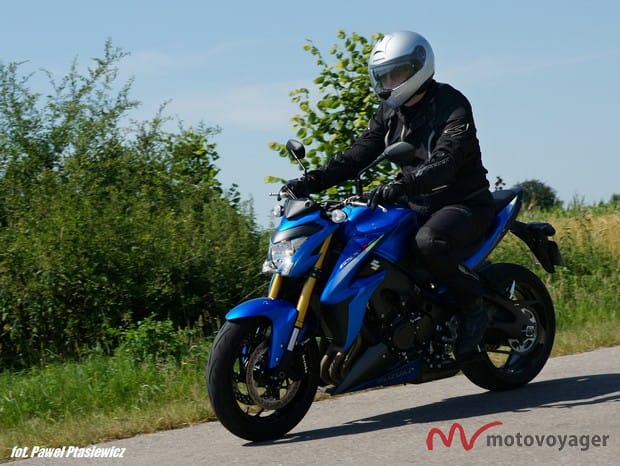 Suzuki GSX-S1000 (2)