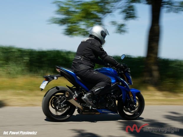 Suzuki GSX-S1000 (4)