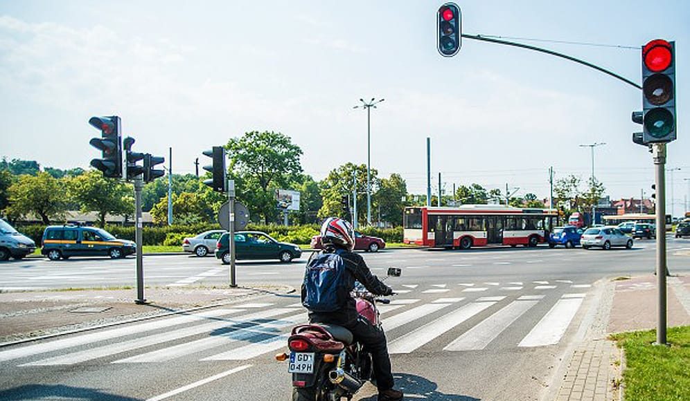 Inteligentna sygnalizacja świetlna