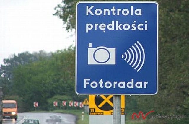 Czy fotoradar musi być oznakowany? Jak sprawdzić czy i kiedy zrobił zdjęcie? Czy błysk oznacza mandat? [Fakty i Mity]