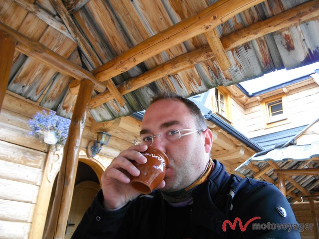 gdzie jeść w podr&oacute;ży