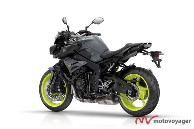 2016-Yamaha-MT-10-02