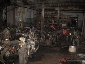 Ostatni post&oacute;j. Historia niezwykłego cmentarzyska motocykli [EKSTRA]