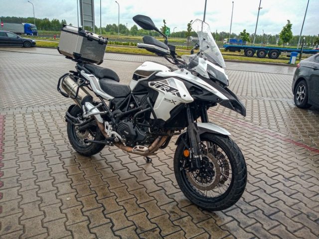 Test drogowy Benelli TRK502X, czyli ile pali ten adventur? [test, recenzja, spalanie, opinia]