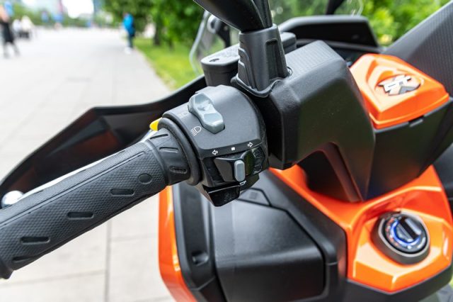 Ku przygodzie &ndash; nowy Kymco DT X125 [dane techniczne, opis, opinia, recenzja, test, cena]