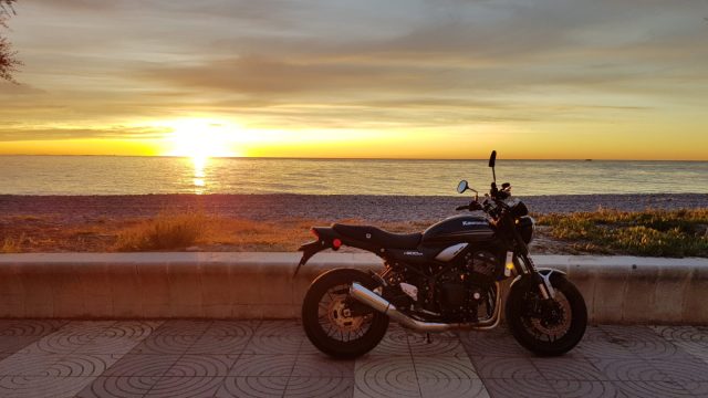 Kawasaki Z900RS 2019 – nowoczesny klasyk z ostrym pazurem [TEST]