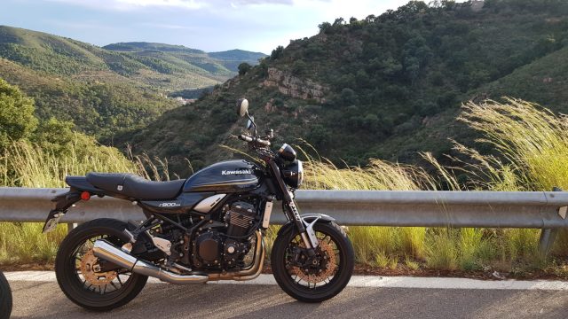 Kawasaki Z900RS 2019 – nowoczesny klasyk z ostrym pazurem [TEST]