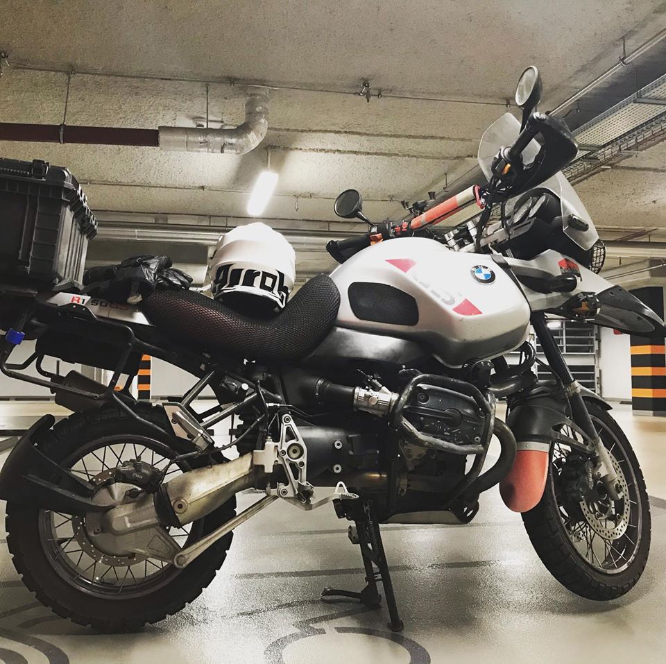 GS Adventure i Airoh Commander