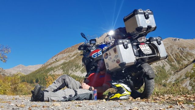 Jaki motocykl adventure a jaki lekki turystyczny dla niskich Jak dobrać enduro do wzrostu Przegląd modeli niskich motocykli