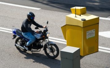 fotoradar motocykl kontrola prędkość mandat kara punkty karne