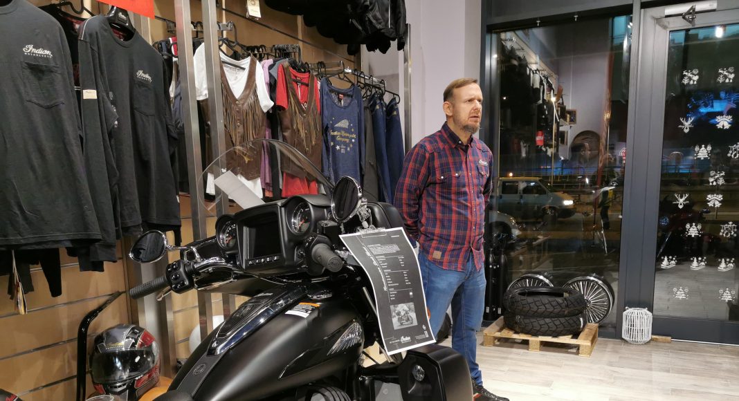 norbert perliński i indian roadmaster dark horse scaled