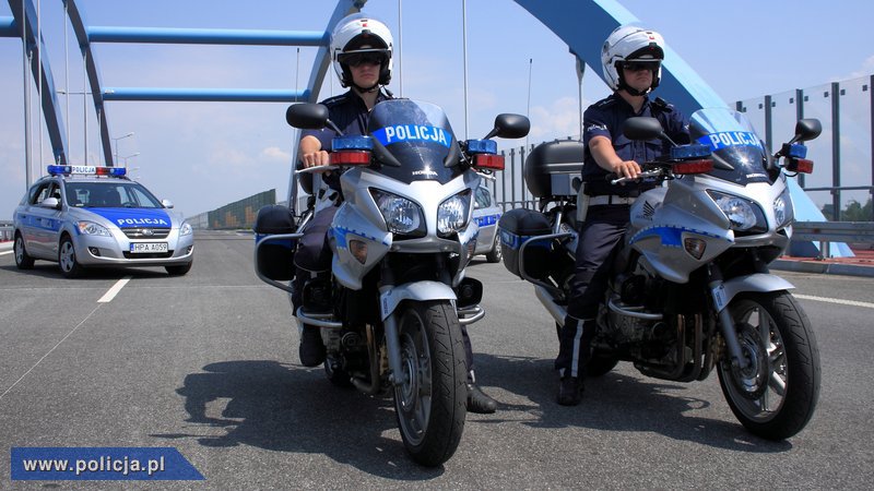 Honda CB polska Policja radiowóz motocykl policyjny