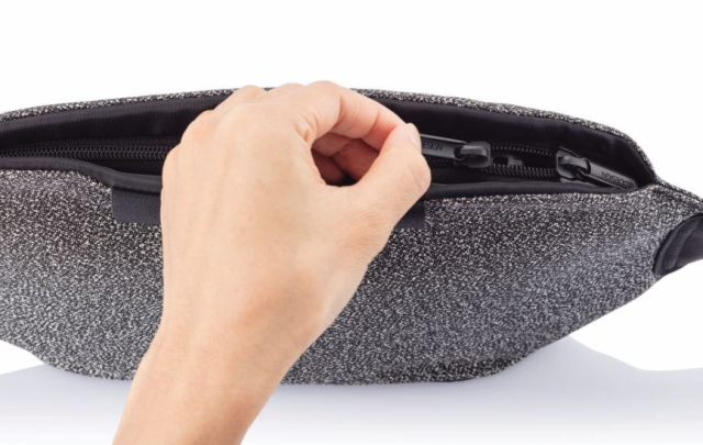 Jaka saszetka, nerka motocyklowa? Torba na biodro, niekoniecznie na udo… XD Design Bumbag Gray