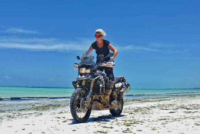 Kinga Tanajewska On her bike