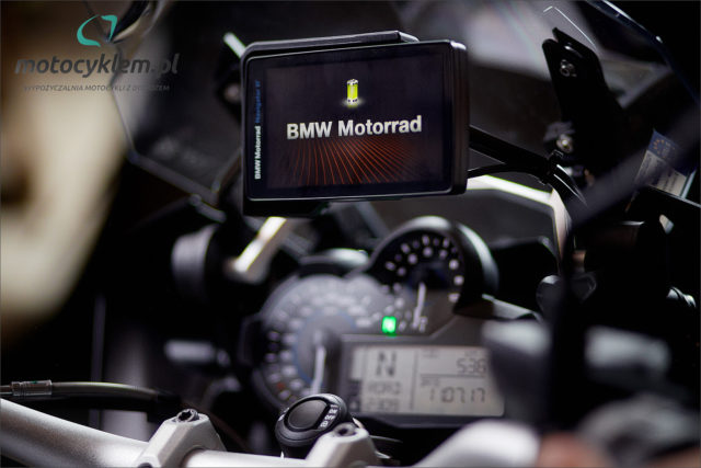 BMW R 1200 GS wypożycz z dowozem motocyklem.pl akcesoria nawigacja