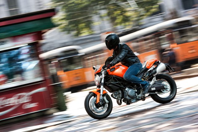 Ducati 696 motocykl miejski do miasta
