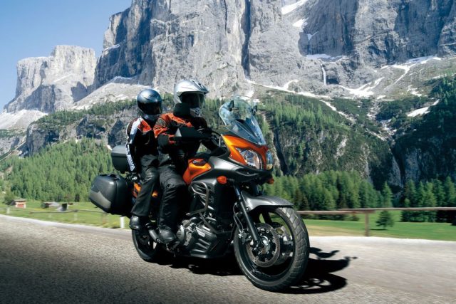 Suzuki-V-strom-DL-650-adventure-turystyczny-turystyk-II-generacja