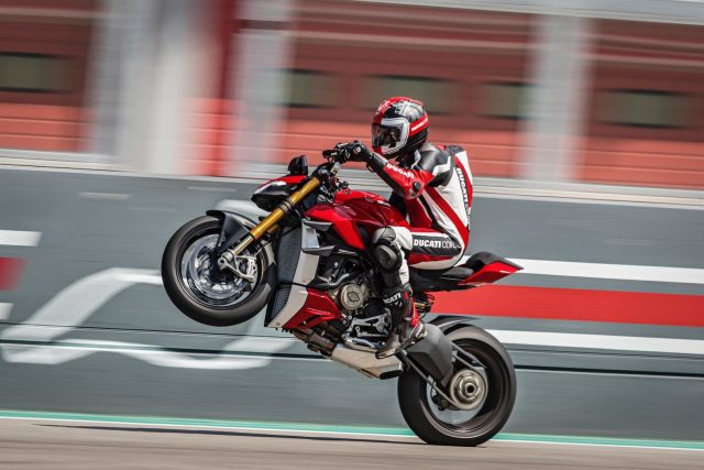 Ducati Streetfighter V4 2020 dane techniczne opis prezentacja