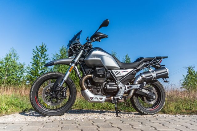 Moto Guzzi V85TT 2020 test, opinia, wady, zalety