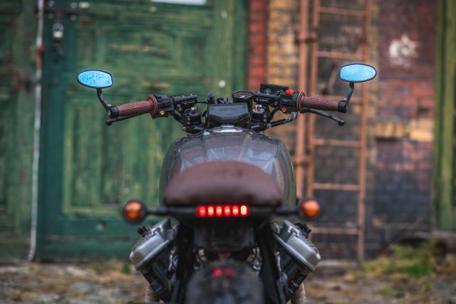 Testujemy customową Hondę CX650 – brat bike, motocykl, kt&oacute;ry czyni wolnym